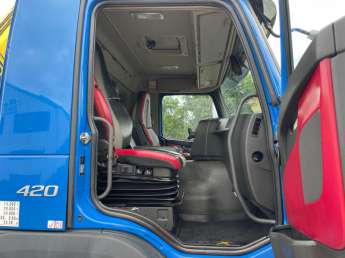 Camion porteur Volvo FMX 420 