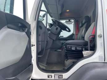 Camion porteur Renault D250 NARROW / D16 