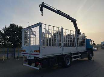Camion porteur Renault C320 