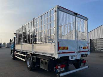 Camion porteur Renault C320 