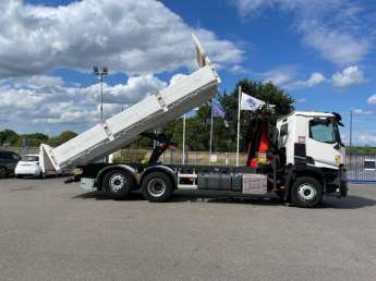 Camion porteur Renault C380 