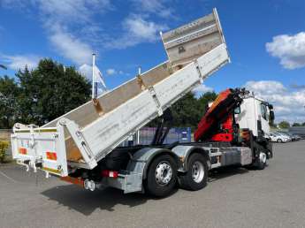 Camion porteur Renault C380 