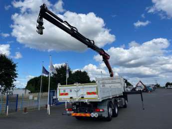 Camion porteur Renault C380 