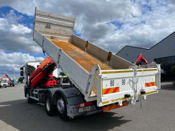 Camion porteur Renault C380 