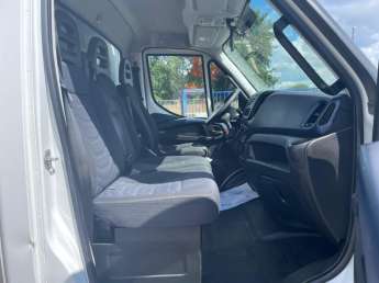 Utilitaire Iveco DAILY 35C18 