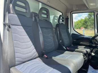 Utilitaire Iveco DAILY 35C18 
