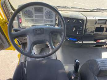 Camion porteur MAN TGA 33.360 