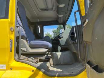 Camion porteur MAN TGA 33.360 
