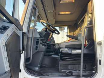 Camion porteur Renault C430 