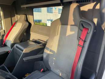 Camion porteur Renault C430 