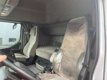 Tracteur routier Renault PREMIUM 450DXi 