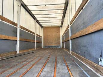Camion porteur Mercedes Actros 2536