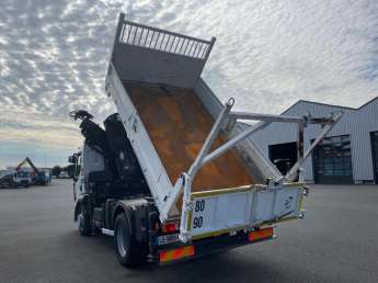 Camion porteur Renault D250 NARROW / D16 