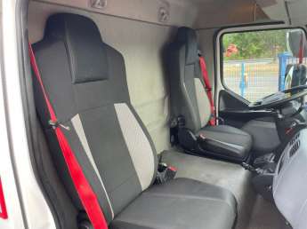 Camion porteur Renault D250 NARROW / D16 