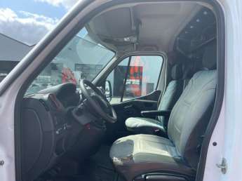 Utilitaire Renault Master 2.3 DCI 145