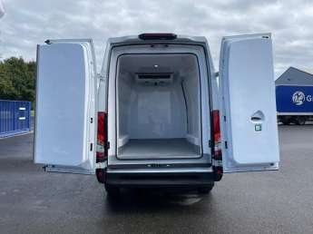 Utilitaire Iveco DAILY 35.140 HI-MATIC 