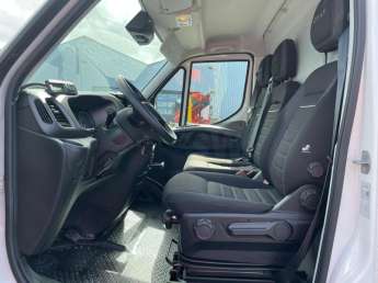 Utilitaire Iveco DAILY 35.140 HI-MATIC 