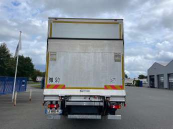 Camion porteur Renault D250 NARROW D12 
