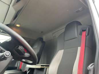 Camion porteur Renault D250 NARROW D12 