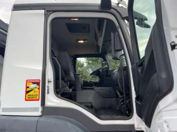 Camion porteur Mercedes AROCS 32.43 