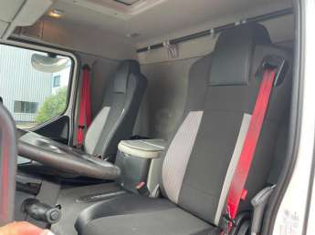 Camion porteur Renault D250 NARROW D12 