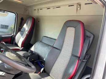 Camion porteur Volvo FMX 460 