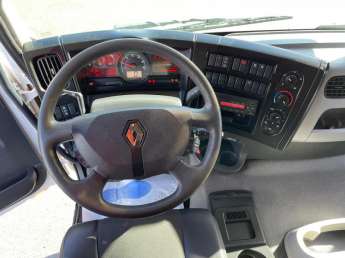 Camion porteur Renault D320.19 