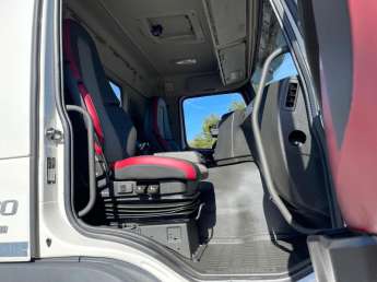 Camion porteur Volvo FMX 370 
