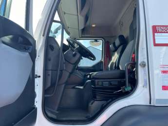 Camion porteur Renault D240.16 