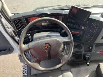 Camion porteur Renault D240.16 