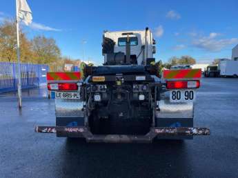 Camion porteur Renault K480 