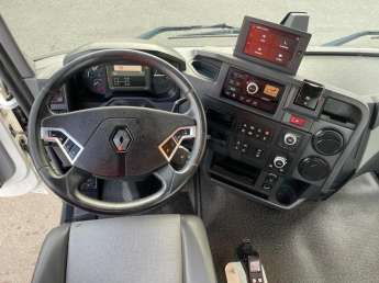 Camion porteur Renault K480 