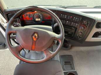 Camion porteur Renault D320