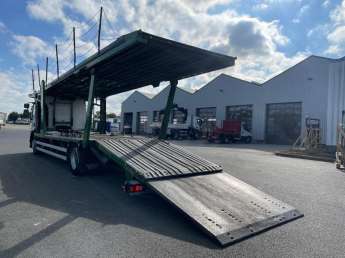 Camion porteur Renault D320