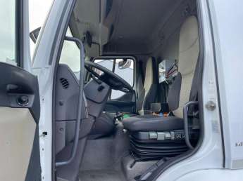 Camion porteur Renault MIDLUM 270.18 