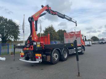 Camion porteur Renault LANDER 380 