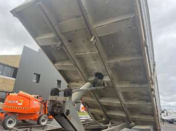 Camion porteur Mercedes ACTROS 18.31