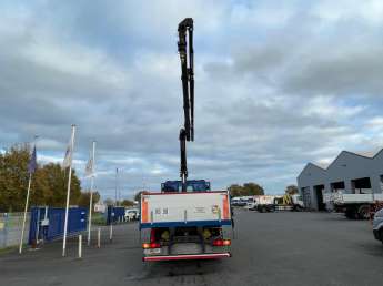 Camion porteur Renault C430.26 