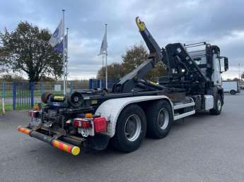 Camion porteur Mercedes AROCS 26.45 