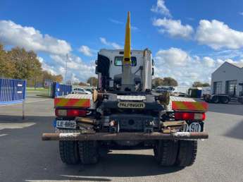 Camion porteur Renault K 440 