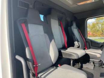 Camion porteur Renault K 440 