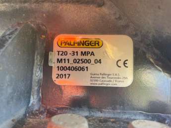 Camion porteur Renault K 440 