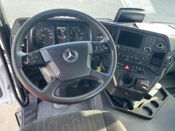 Camion porteur Mercedes AROCS 25.43 
