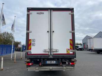 Camion porteur Renault D250 