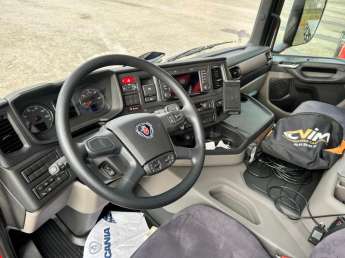 Camion porteur Scania G-410 XT 