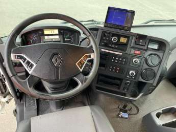 Camion porteur Renault C430.26 