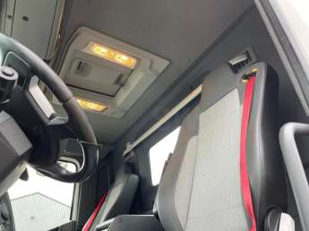 Camion porteur Renault C430.26 