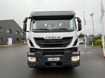 Camion porteur Iveco STRALIS 260S42 
