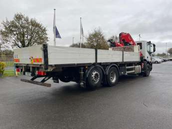 Camion porteur Iveco STRALIS 260S42 