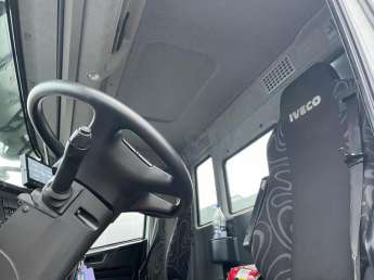 Camion porteur Iveco STRALIS 260S42 